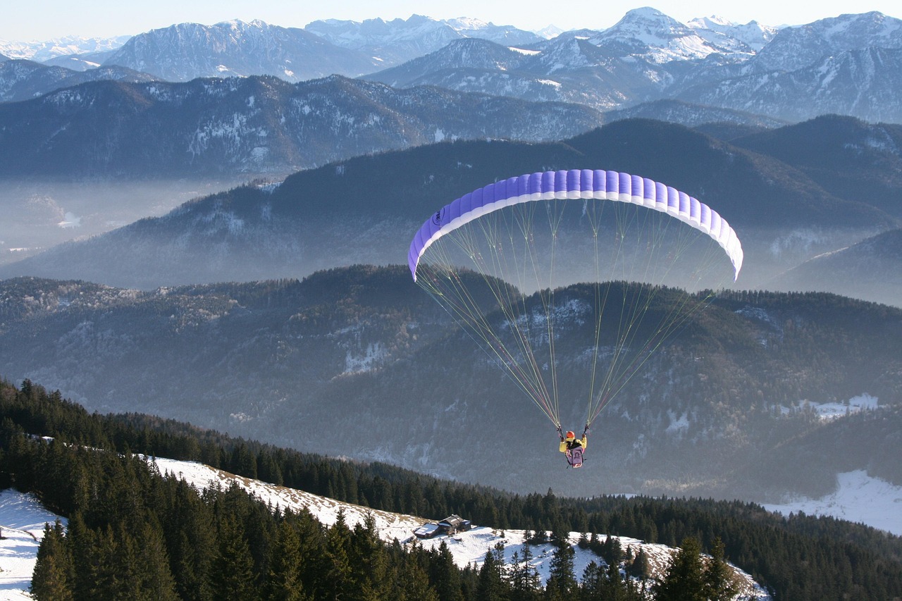 Paragliding and adventure near Manali